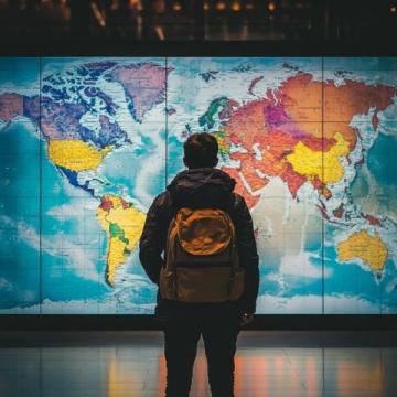 詢(xún)問(wèn)DeepSeek:旅行的意義？閱后深受感動(dòng)