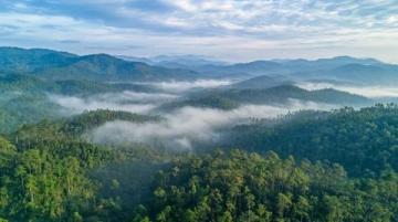 探索青甘環(huán)線：適合畢業(yè)生的自然風(fēng)光與歷史文化之旅