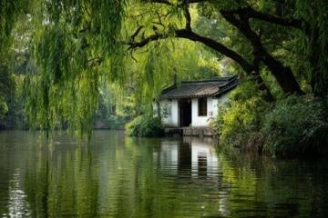 杭州宋城：以宋代文化為靈魂的主題景區(qū)