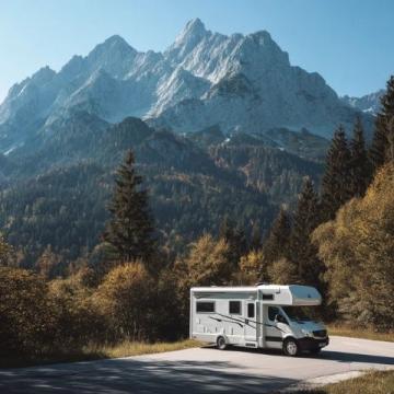 人生首次出行：如何選擇適合你的旅行房車