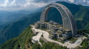 以下是2025年重慶到四面山避暑的2日游最新攻略，涵蓋交通、住宿、景點(diǎn)及注意事項(xiàng)