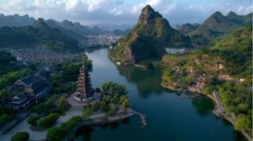 以下是2025年貴州最美游玩攻略，結(jié)合自然風(fēng)光與人文體驗，助你高效規(guī)劃行程