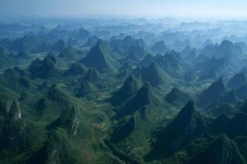 桂林與北海：根據(jù)個(gè)人喜好選擇廣西之旅