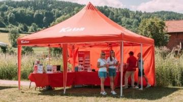 國慶火車上的新趨勢：一頂帳篷撬動旅游市場變革